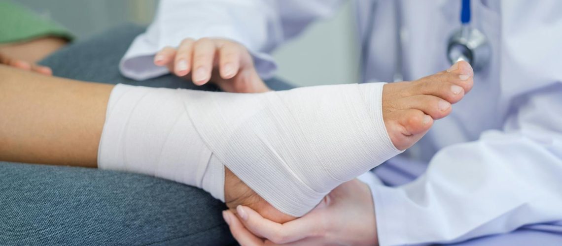 Strapping contre les entorses : ça marche ou pas ?